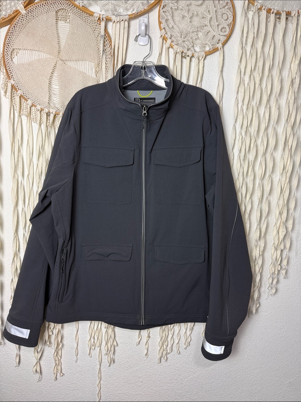 M by Novara Gray Cycling Jacket Size XL High Visibility Pockets Mochneck